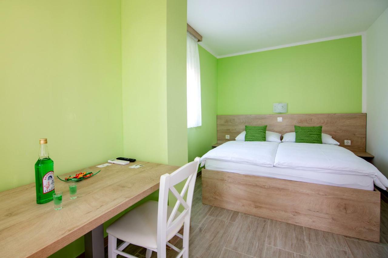 Podgrad  Rooms Sajina מראה חיצוני תמונה