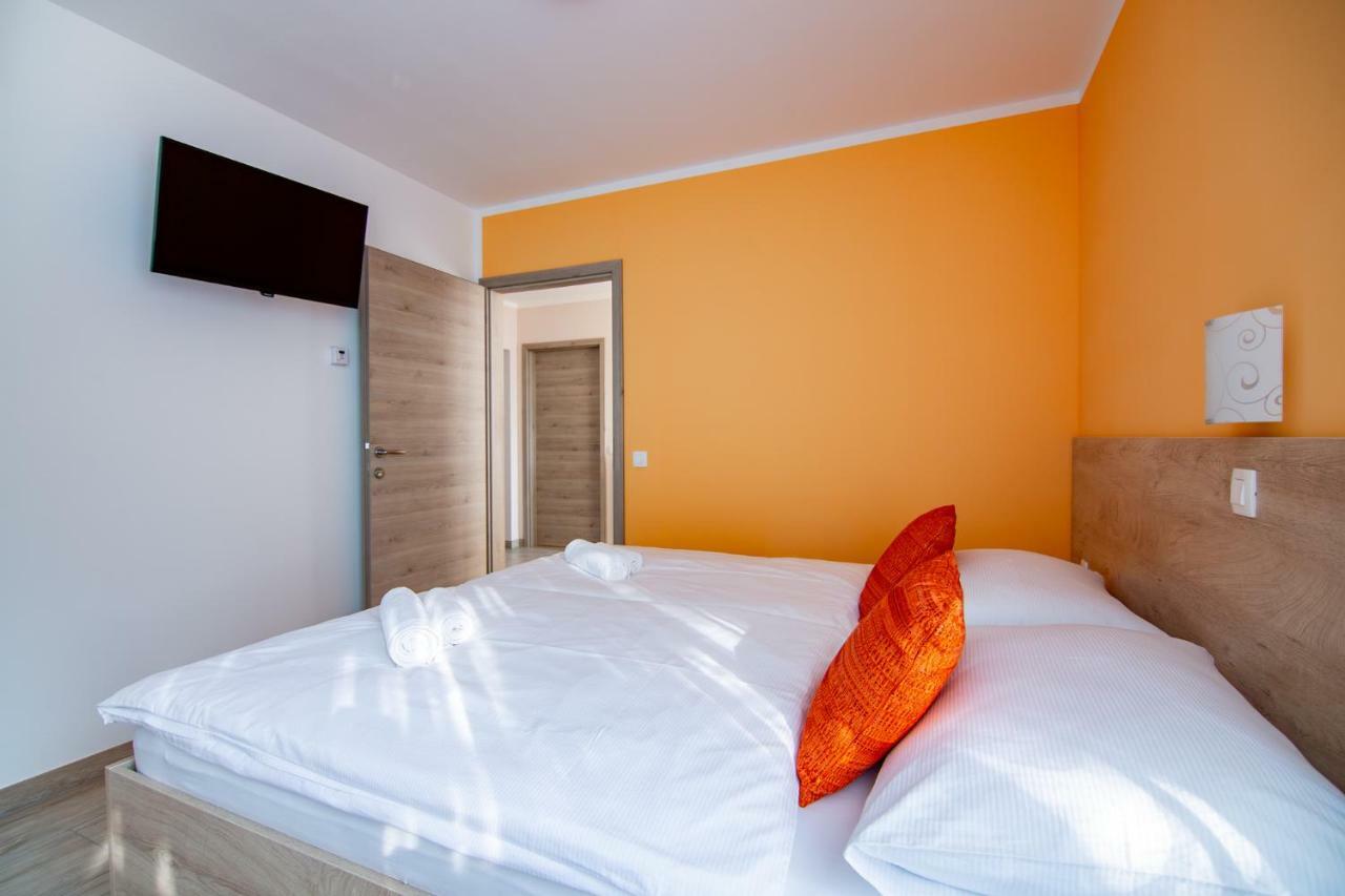 Podgrad  Rooms Sajina מראה חיצוני תמונה